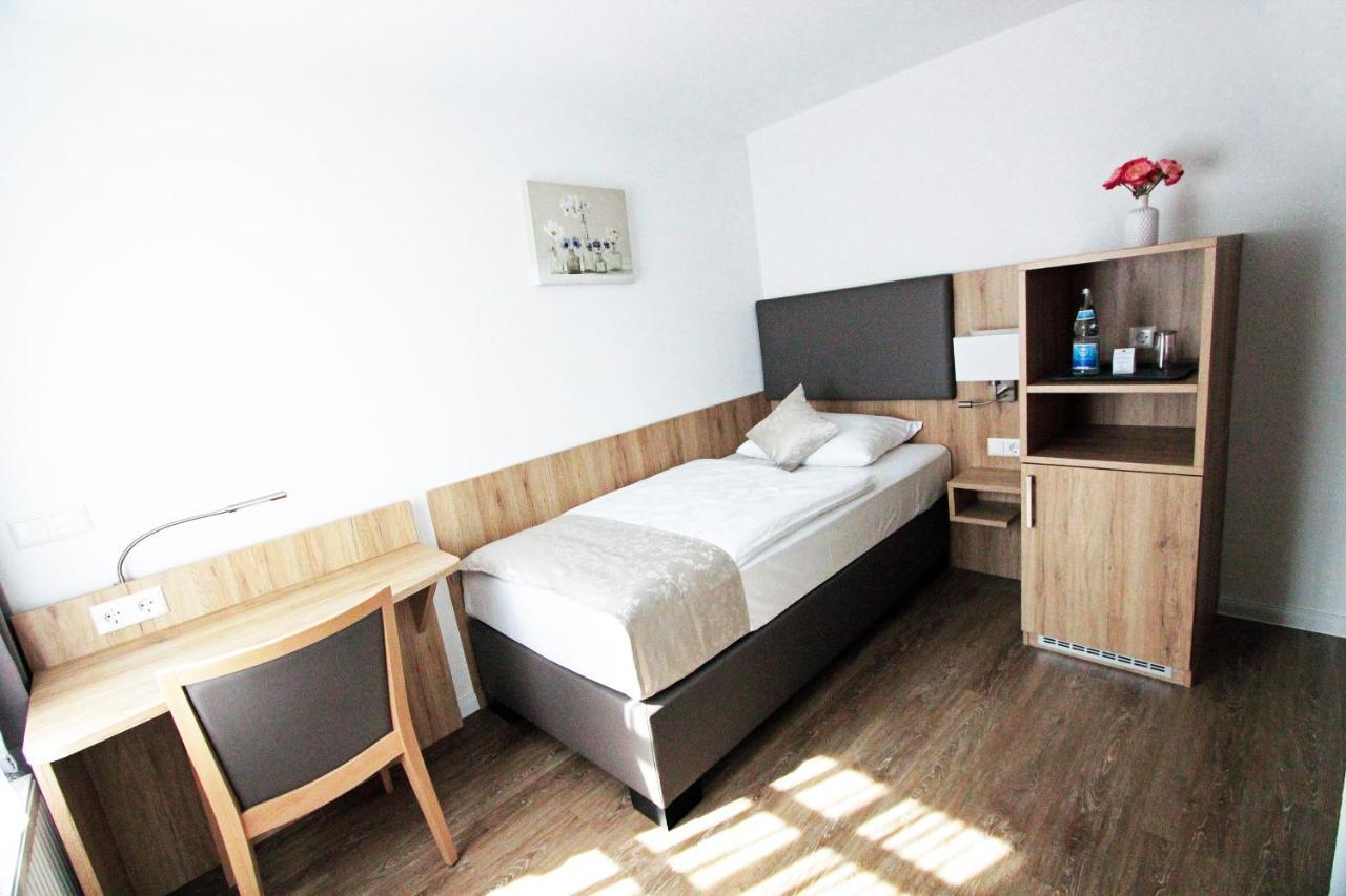 Hotel Adler Bad Friedrichshall Extérieur photo