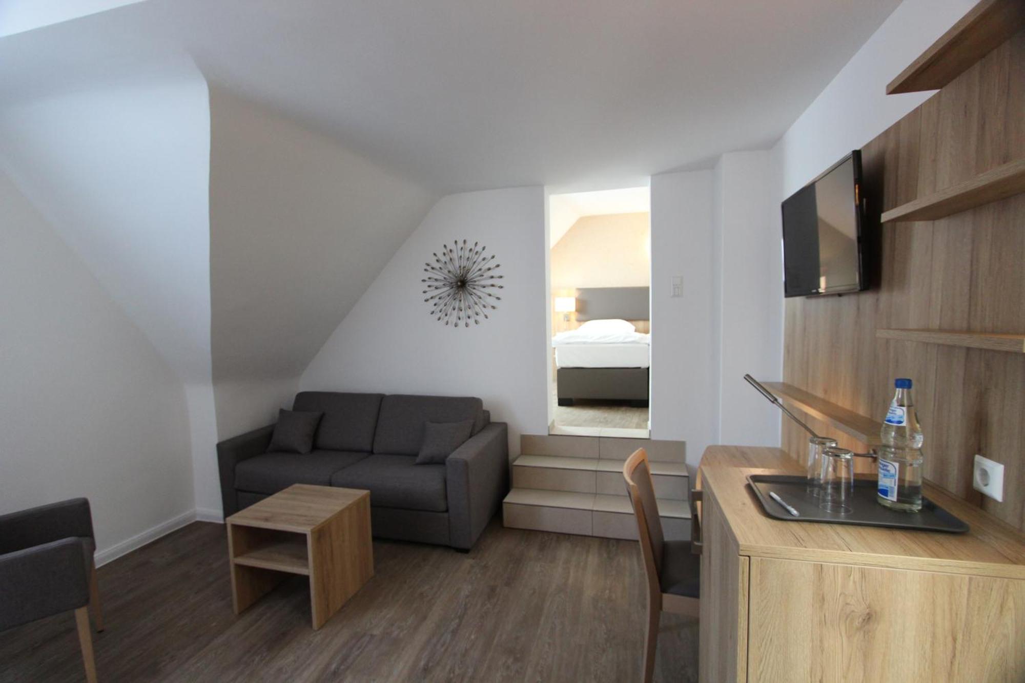 Hotel Adler Bad Friedrichshall Extérieur photo