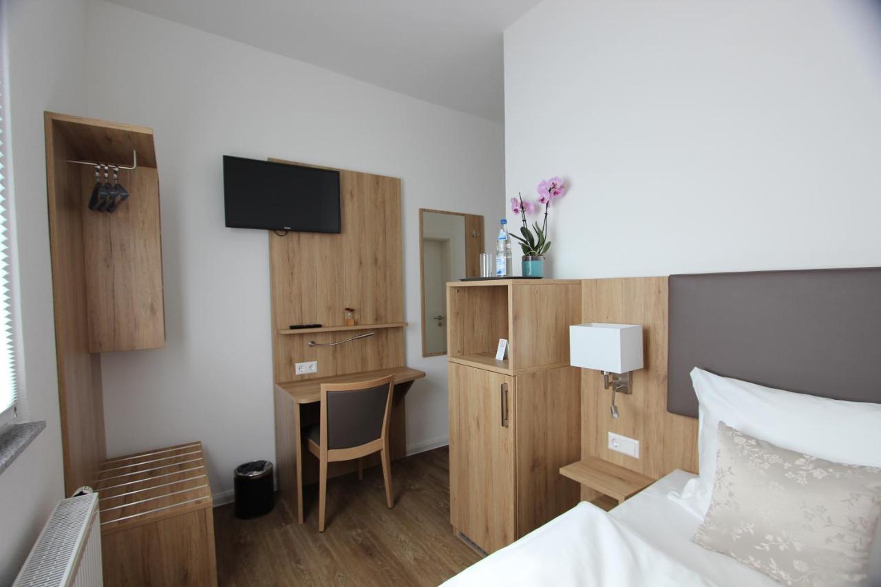 Hotel Adler Bad Friedrichshall Extérieur photo